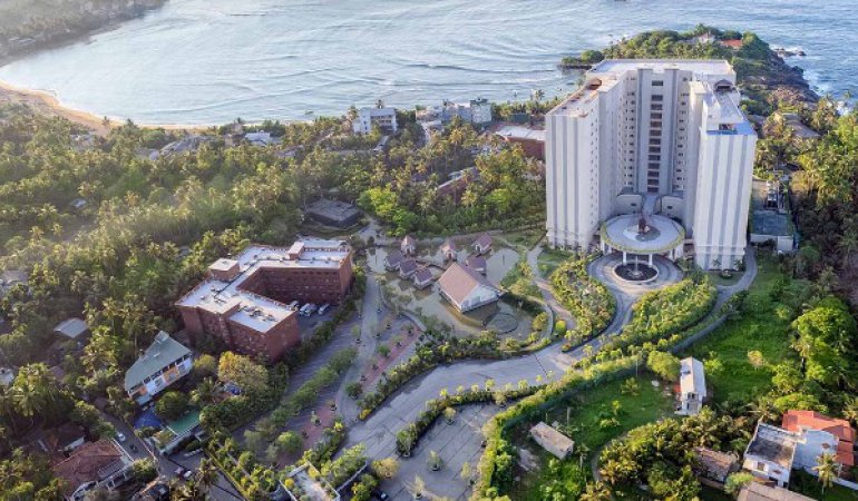 Araliya Beach Resort