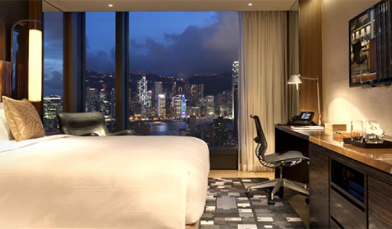 Roomora Hotel