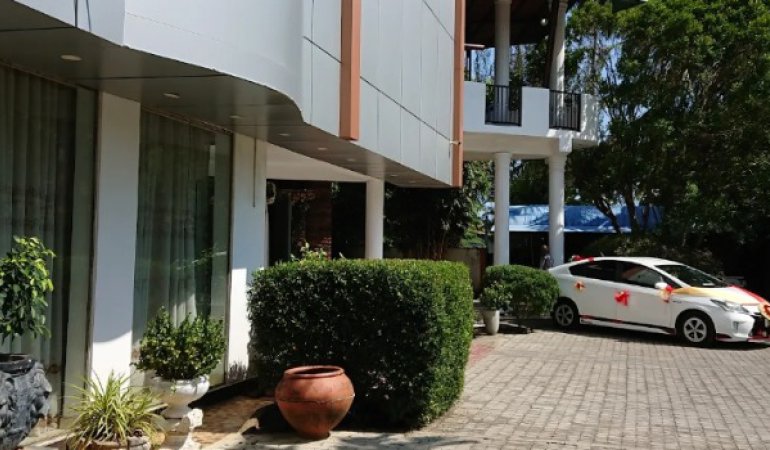 Sawmya Hotel Polhena